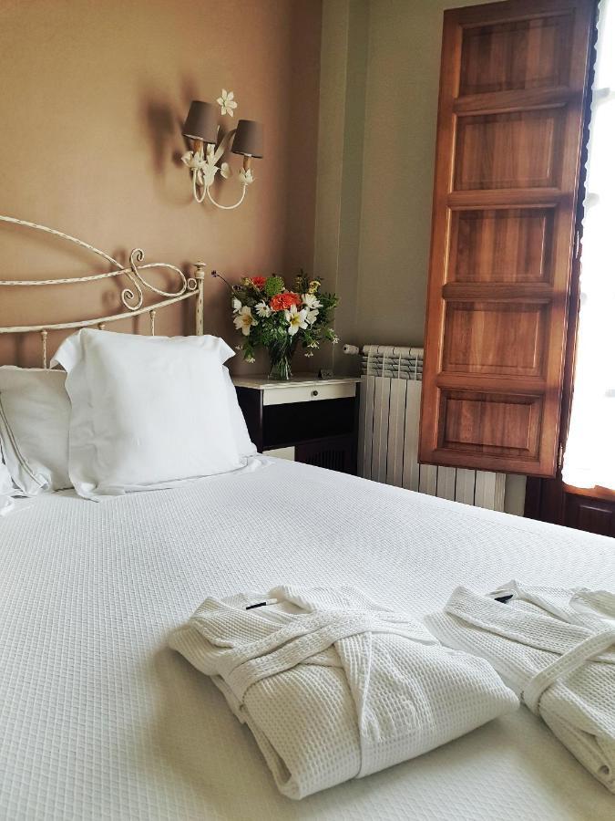 Hotel Rural Casona De Cefontes エクステリア 写真