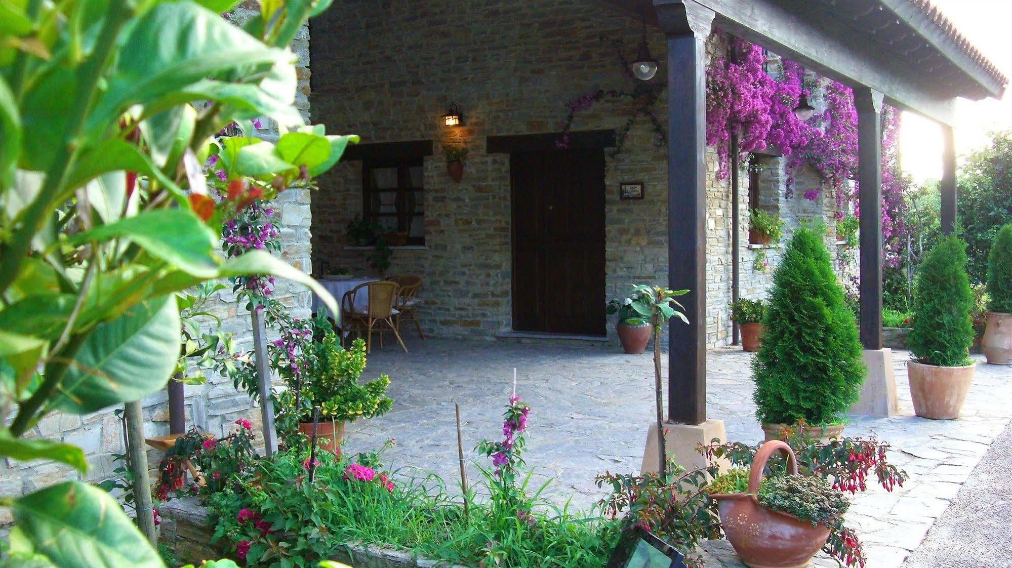 Hotel Rural Casona De Cefontes エクステリア 写真