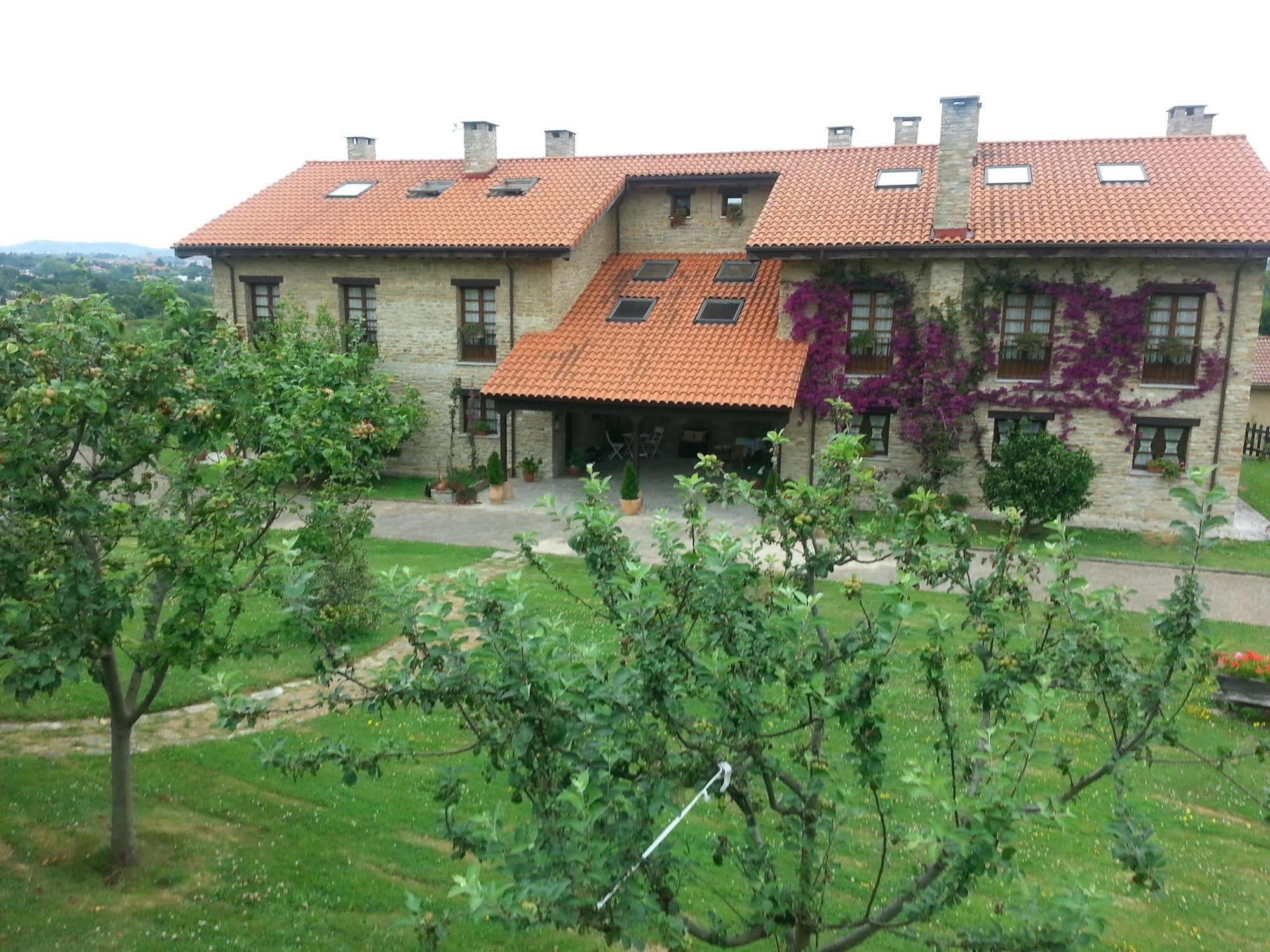 Hotel Rural Casona De Cefontes エクステリア 写真